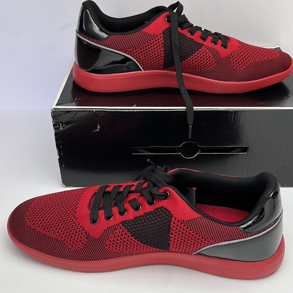 Guess Gn catchings men shoes size 10.4 black and red lace up - Picture 6 of 7